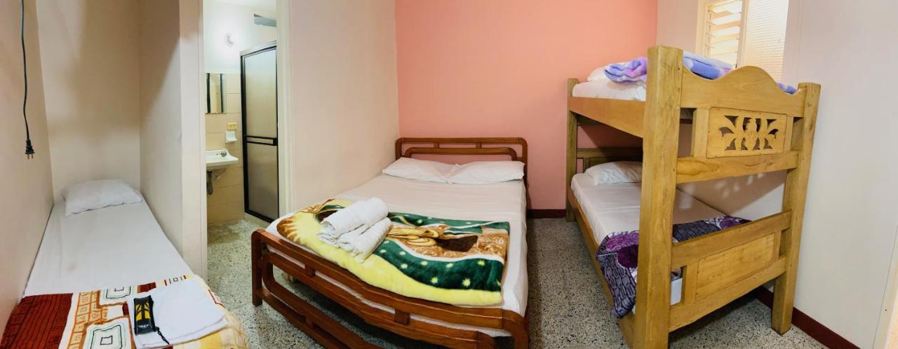Hotel La Avenida Guatapé Kültér fotó