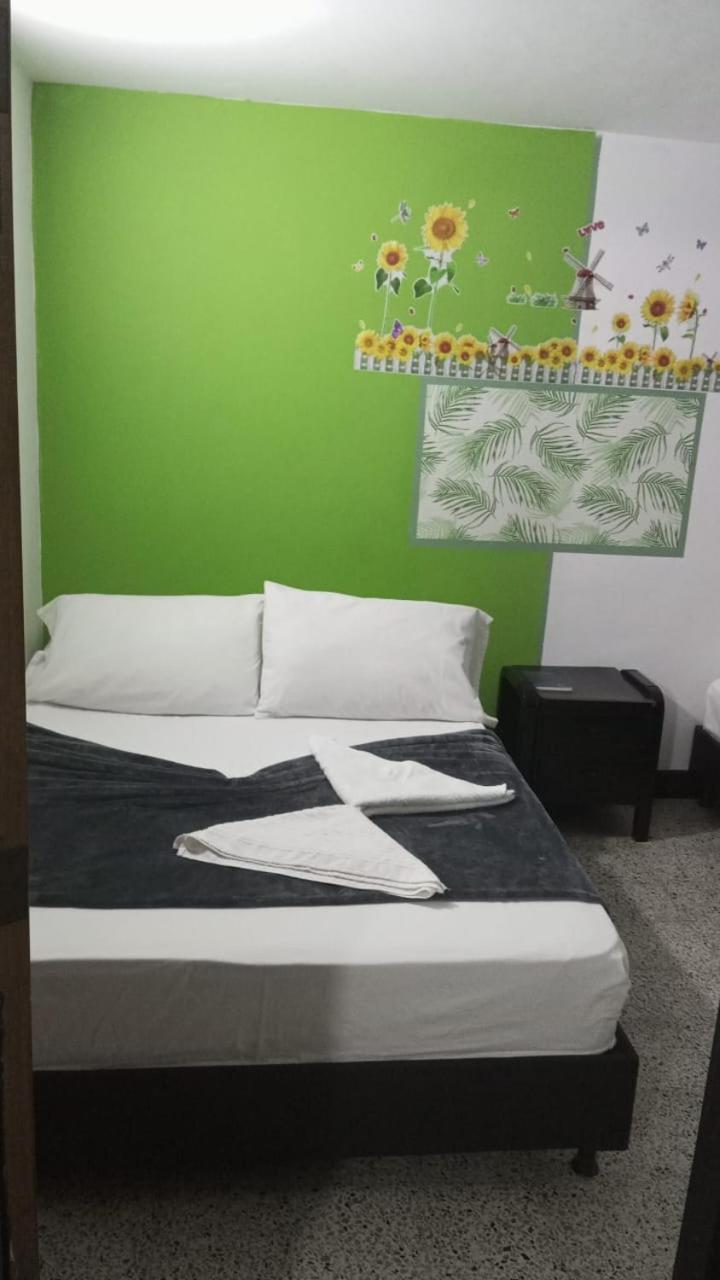 Hotel La Avenida Guatapé Kültér fotó